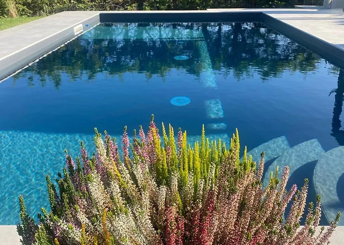 Casa de hóspedes Independent In With Pool 3*