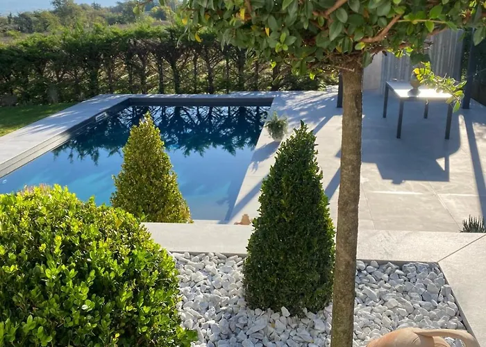 Independent In With Pool Гостевой дом 3*